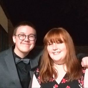 Meet your Posher, Hailey